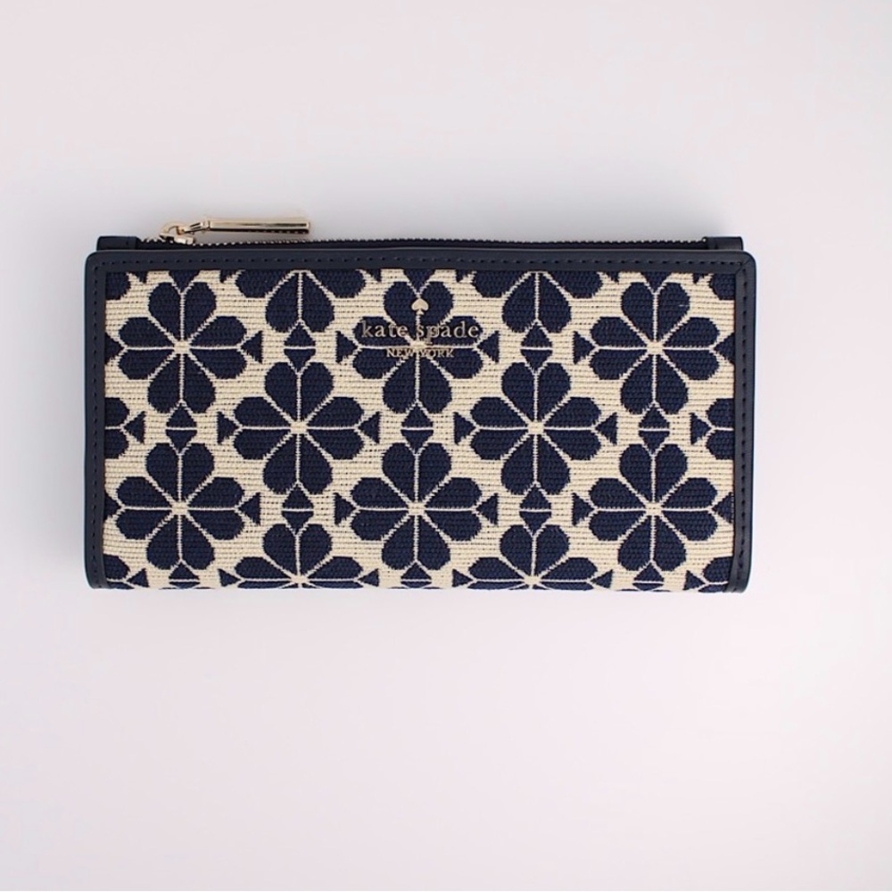 Kate Spade bifold wallet